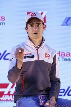 Formel 1, GP von Mexiko, PK mit Perez und Hülkenberg Mexican driver Esteban Gutierrez of Haas F1 Team attends a press conference PK Pressekonferenz during a sponsor s event in Mexico City, Mexico, 26 October 2016. The 2016 Mexican Formula One Grand Prix takes place on 30 October 2016 at the Autodromo Hermanos Rodriguez race track in Mexico City. Mexican driver Esteban Gutierrez at press conference !ACHTUNG: NUR REDAKTIONELLE NUTZUNG!  20161026-636131012010564602