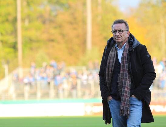 Norbert Meier (Trainer SV Darmstadt 98) vor dem DFB-Pokal Astoria Walldorf vs. SV Darmstadt 98 Spiel am 26.10.2016, Foto:Michael Bermel Eibner-Pressefoto Walldorf Copyright: xBermel Eibner-Pressefotox EP_mbl