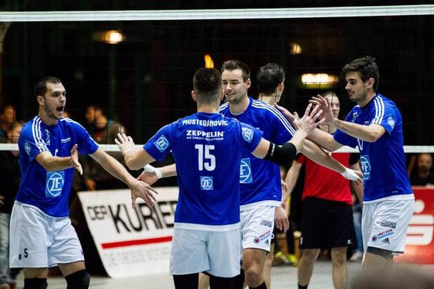 Jubel David Sossenheimer (5 VfB), Georg Klein (8 VfB) und Daniel Malescha (11 VfB); DVV-Pokal Achtelfinale: SSC Karlsruhe vs VfB Friedrichshafen, Albgauhalle, Karlsruhe-Ettlingen Germany, 20161026; Karlsruhe-Ettlingen Copyright: xWuechnerx xEibner-Pressefotox EP_nwr