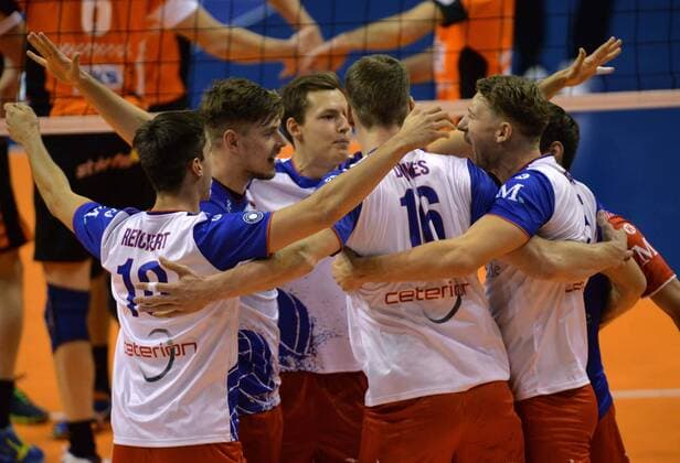 Volleyball, DVV Pokal, Berlin Recycling Volleys - United Rhein Main Volleys Volleyball Herren Berlin 27.10.2016 POKAL ACHTELFINALE Max Schmeling Halle Berlin Recycling Volleys geg United Volleys Rhein-Main Jubel Volleys Rhein-Main