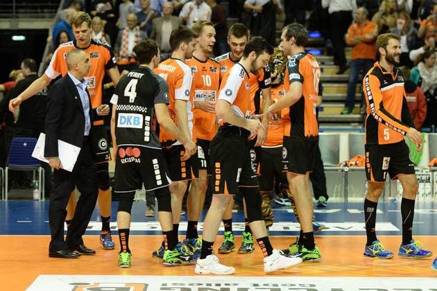 Volleyball, Herren, Saison 2016 17, DVV-Pokal, Achtelfinale, BR Volleys - United Volleys Rhein-Main, Jubel bei den BR Volleys nach dem Sieg im Achtelfinale, 27.10.16,