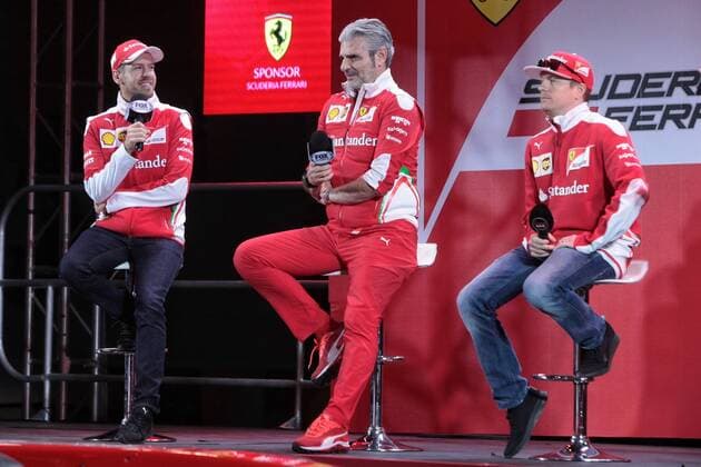 (L-R) German Driver Sebastian Vettel, Ferrari team principal, Mauricio Arrivabene and Finnish Kimmi Raikkonen, participate in a meeting with followers of the team prior to Mexico s Formula One Grand Prix at the Autodromo Hermanos Rodriguez in Mexico City, Mexico, 27 October 2016. Mexico s Formula One Grand Prix will start on 30 October at Hermanos Rodriguez racetrack in Mexico City. Mexico s Formula One Grand Prix !ACHTUNG: NUR REDAKTIONELLE NUTZUNG!  MEX468 20161028-636132288539912435