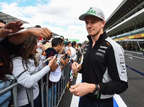 Nico Huelkenberg (Sahara Force India F1 Team) gibt Autogramme, Grosser Preis von Mexiko 2016, Motorsport, Formel 1, 27.10.2016, Mexiko City Copyright: xAndre Eibner-Pressefotox EP_JAE