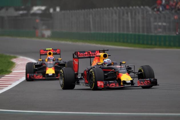 Mexican Grand Prix, Mexico City 27 - 30 October 2016 28.10.2016 - Free Practice 1, Max Verstappen (NED) Red Bull Racing RB12 and Daniel Ricciardo (AUS) Red Bull Racing RB12 