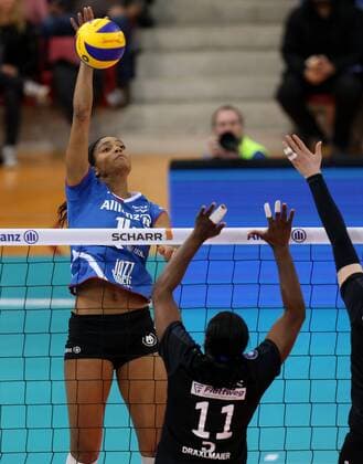 Stuttgart Volleyball Allianz MTV Stuttgart vs. Rote Raben Vilsbiburg, Aiyana Whitney (Stuttgart)
