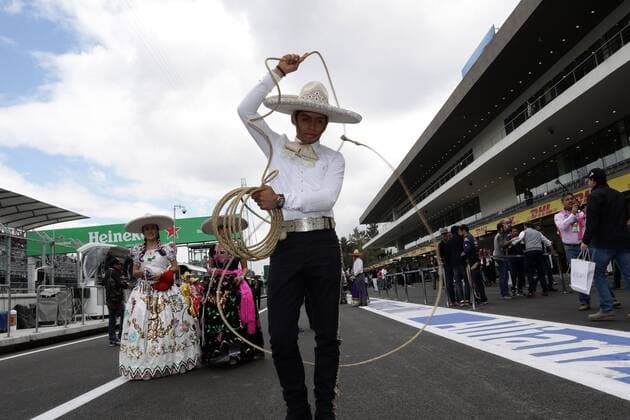 Mexican Grand Prix, Mexico City 27 - 30 October 2016 28.10.2016 - Free Practice 2, Atmosphere 