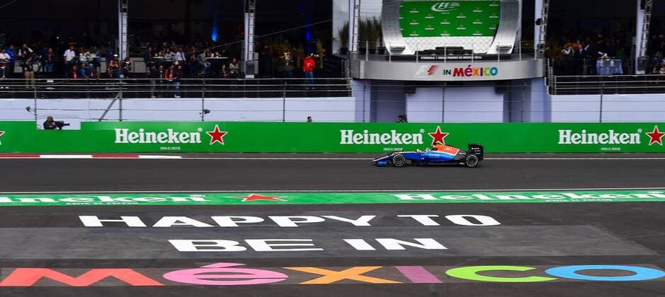 Pascal Wehrlein (Manor Racing) mit Mexiko Schriftzug im Vordergrund, Grosser Preis von Mexiko 2016, Motorsport, Formel 1, 28.10.2016, Mexiko City Copyright: xAndre Eibner-Pressefotox EP_AND