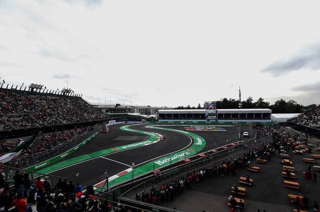 Sebastian Vettel (Scuderia Ferrari) im Stadionbereich, Grosser Preis von Mexiko 2016, Motorsport, Formel 1, 28.10.2016, Mexiko City Copyright: xAndre Eibner-Pressefotox EP_AND