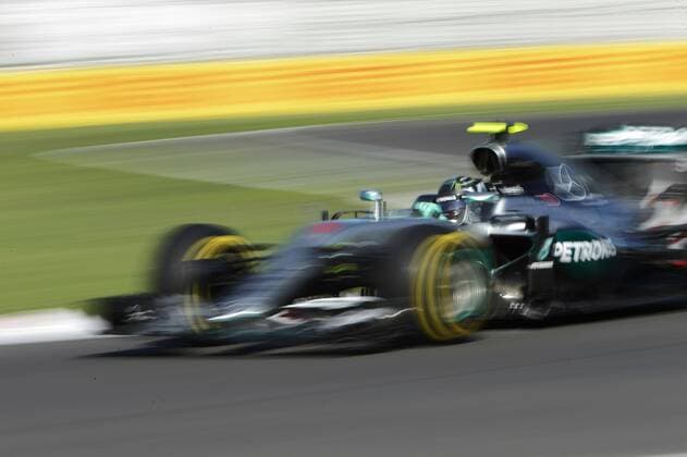 German driver Nico Rosberg from Mercedes in action during the third free practice of Mexico s Formula One Grand Prix at Hermanos Rodriguez racetrack in Mexico City, Mexico, 29 October 2016. MEXICO S FORMULA ONE GRAND PRIX !ACHTUNG: NUR REDAKTIONELLE NUTZUNG!  MEX 20161029-636133649465069391