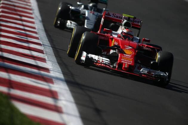 Mexican Grand Prix, Mexico City 27 - 30 October 2016 29.10.2016 - Free Practice 3, Kimi Raikkonen (FIN) Scuderia Ferrari SF16-H and Nico Rosberg (GER) Mercedes AMG F1 W07 Hybrid 