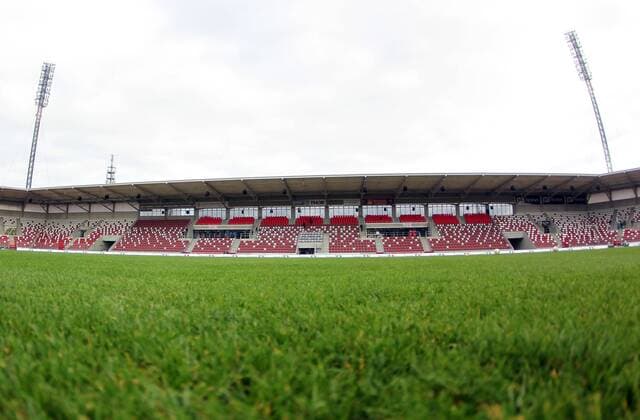 Fußball, Stadiongeschichte SV Wehen Wiesbaden 29.10.2016, xsvx, Fussball 3. Liga, Rot-Wei§ Erfurt - SV Wehen Wiesbaden, v.l. Steigerwaldstadion Erfurt Erfurt
