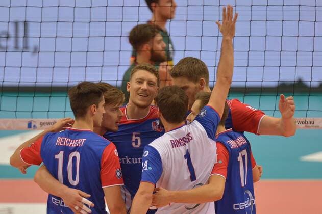 29.10.2016, xtkx, Volleyball 1.Bundesliga Herren, United Volleys - TV Buehl, emspor, v.l. Moritz reichert (United Volleys) , Lukas Bauer (United Volleys) uv01 , Frankfurt am Main