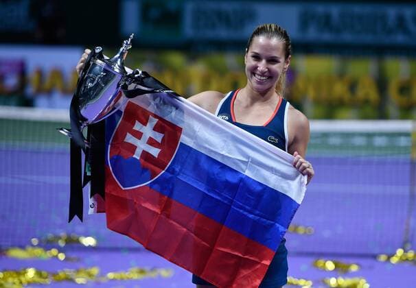 Themen der Woche - Sport Bilder des Tages - SPORT Dominika Cibulkova (SVK) gewinnt gegen Angelique Kerber (GER) das WTA Tennis Damen FINALE in Singapur