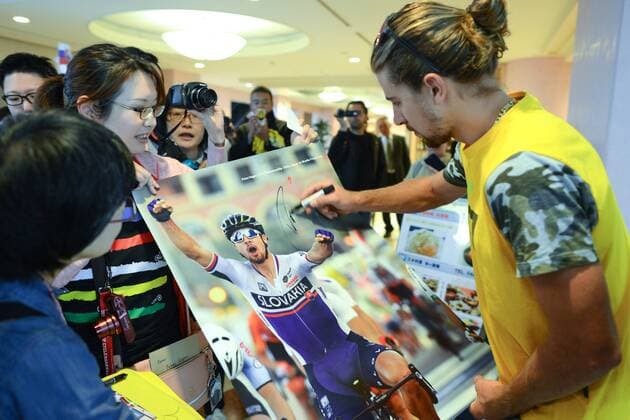 October 28, 2016 - Saitama, Saitama, Japan - Pete Sagan signs his poster during the Media day in Saitama, Japan on the 28th October. For the 4th time, le Tour de France connect with its Japanese audience through Le tour de France Saitama Criterium. Many of the top world riders, including Chris Froome, Peter Sagan, Rafal Majka, Marcel Kittel and many others will be present at that competition that takes place on the 29th October 2016. Media Day - 2016 Tour de France Saitama Criterium  - ZUMAn230 20161028_zaa_n230_518
