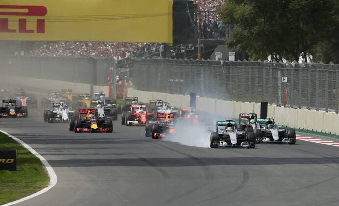 Formula One pilots compete during Mexico s Formula One Grand Prix at Hermanos Rodriguez racetrack in Mexico City, Mexico, 30 October 2016. EFE Jose Mendez MEXICO S FORMULA ONE GRAND PRIX !ACHTUNG: NUR REDAKTIONELLE NUTZUNG!  MEX001 20161030-636134555241649455
