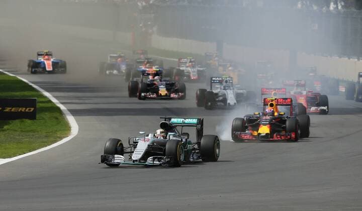 Formula One pilots compete during Mexico s Formula One Grand Prix at Hermanos Rodriguez racetrack in Mexico City, Mexico, 30 October 2016. EFE Jose Mendez MEXICO S FORMULA ONE GRAND PRIX !ACHTUNG: NUR REDAKTIONELLE NUTZUNG!  MEX001 20161030-636134575789469766