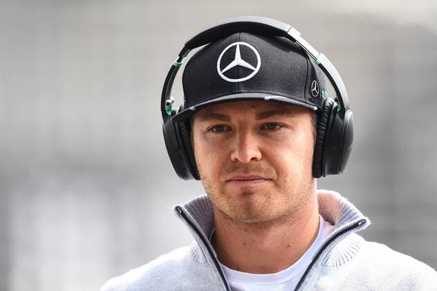 Nico Rosberg (Mercedes AMG Petronas Formula One Team) mit Basecap und Kopfhoerern im Fahrerlager, Grosser Preis von Mexiko 2016, Motorsport, Formel 1, 30.10.2016, Mexiko City Copyright: xAndre Eibner-Pressefotox EP_JAE