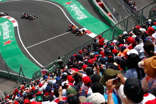 Motorsports: FIA Formula One World Championship WM Weltmeisterschaft 2016, Grand Prix of Mexico, 3 Daniel Ricciardo (AUS, Red Bull Racing), xHOCHxZWEIx