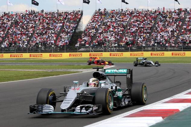 (161031) -- MEXICO CITY, Oct. 30, 2016 -- Mercedes British driver Lewis Hamilton drives during the Formula One Mexico Grand Prix in Mexico City, capital of Mexico, Oct. 30, 2016. ) (vf) (ah) (SP)MEXICO-MEXICO CITY-SPORTS-F1 STR 