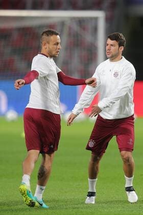 Rafinha (FC Bayern Muenchen 13) Juan Bernat (FC Bayern Muenchen 18), Abschlusstraining , PSV Eindhoven vs. FC Bayern Muenchen, UEFA Champions League, Fussball, 31.10.2016, Eindhoven Copyright: xLangerx xEibner-Pressefotox EP_HLR
