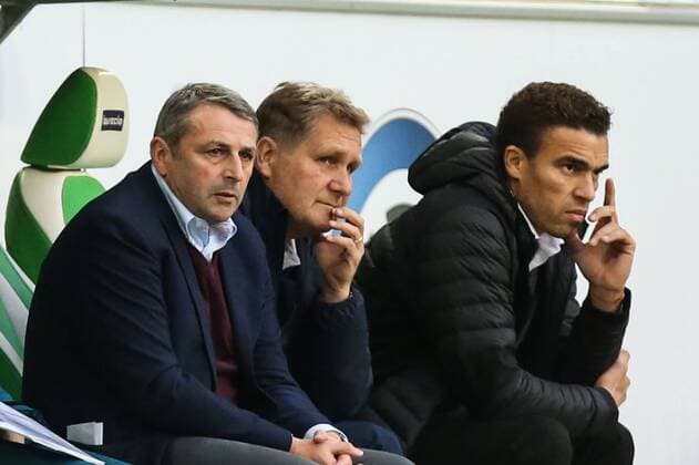 Trainer Valerien Ismael und Manager Klaus Allofs (VfL Wolfsburg) - 1. Fu§ball Bundesliga Punktspiel Saison 2016-2017 VfL Wolfsburg vs. Bayer 04 Leverkusen in der Volkswagen Arena in Wolfsburg - Deutschland, Fu§ball, Mann, Männer,29.10.2016