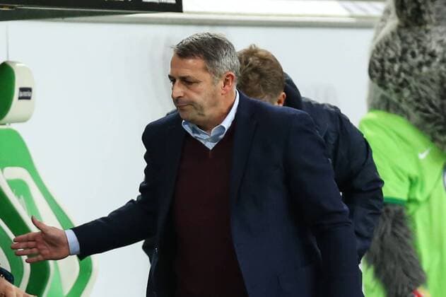 Manager Klaus Allofs (VfL Wolfsburg) - 1. Fu§ball Bundesliga Punktspiel Saison 2016-2017 VfL Wolfsburg vs. Bayer 04 Leverkusen in der Volkswagen Arena in Wolfsburg - Deutschland, Fu§ball, Mann, Männer,29.10.2016