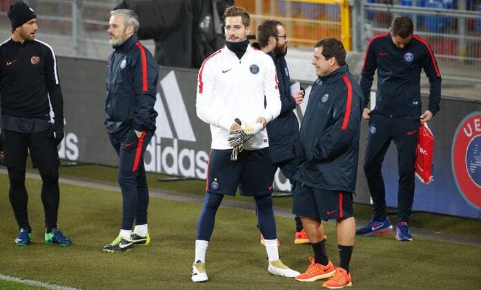 31.10.2016 St Jakob Stadion Basel , SCHWEIZ , Herren Fussball UEFA Champions League Abschlusstraining Im St Jakob Park : Im Bild Torwart Kevin Trapp (Paris Saint Germain) 