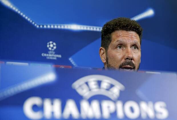 Atletico Madrid s Argentinian head coach Diego Simeone during the press conference PK Pressekonferenz of the team held at Vicente Calderon stadium in Madrid, Spain on 31 October 2016 on the eve of their Champions League match against Rostov at Vicente Calderon stadium. Atletico Madrid s press conference !ACHTUNG: NUR REDAKTIONELLE NUTZUNG!  20161031-636135423598871923