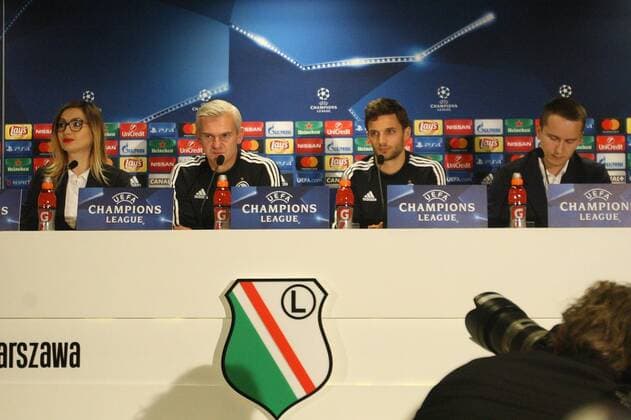 Fußball, CL, PK Legia Warschau Pressekonferenz Legia Warschau IZA KUS JACEK MAGIERA BARTOSZ BERESZYNSKI  161101MSZ006