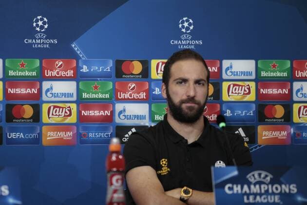 November 1, 2016 - Turin, Italy - Juventus forward Gonzalo Higuain from Argentina during a press conference PK Pressekonferenz on the eve of the UEFA Champions League football match Juventus Vs Olympique Lyonnais on November 1, 2016 at the Juventus Stadium in Turin. Press Conference Juventus  - ZUMAn230 20161101_zaa_n230_054