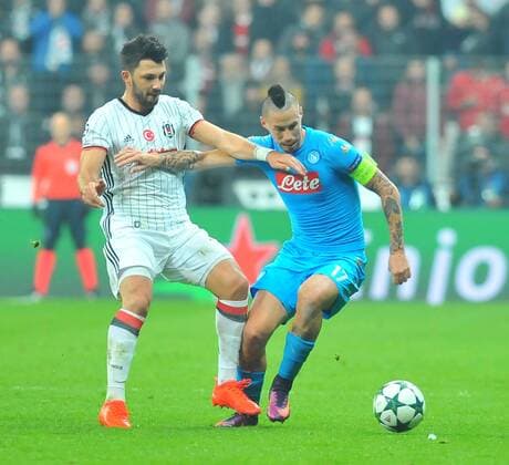 Napoli sMarek Hamsik and Besiktas Tolgay Arslan, vie for the ball during a Champions League, group B soccer match, between Napoli and Besiktas at Vodafone Arena in Istanbul, 1st of November, 2016. (  Copyright: AzizxUzunx-xDepoxPhotos 15551914