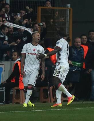 Besiktas Ricardo Quaresma celebrates his goal during a Champions League, group B soccer match, between Napoli and Besiktas at Vodafone Arena in Istanbul, 1st of November, 2016. (  Copyright: TolgaxAdanalix-xDepoxPhotos 15551929