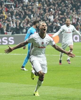 UEFA Champions League Group B match between Besiktas and Napoli at Vodafone Arena in Istanbul , Turkey ,November 01 , 2016. Final Score : Besiktas 1 - Napoli 1 Pictured : Ricardo Quaresma of Besiktas . 