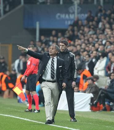 UEFA Champions League Group B match between Besiktas and Napoli at Vodafone Arena in Istanbul , Turkey ,November 01 , 2016. Final Score : Besiktas 1 - Napoli 1 Pictured : Coach Senol Gunes of Besiktas . 