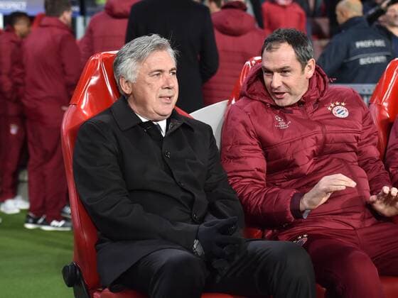 01.11.2016, Fussball UEFA Champions League 2016 17, Vorrunde, 4. Spieltag, PSV Eindhoven - FC Bayern Muenchen, rainer Carlo Ancelotti (Bayern Muenchen) und Co-Trainer Paul Clement (Bayern Muenchen), re.