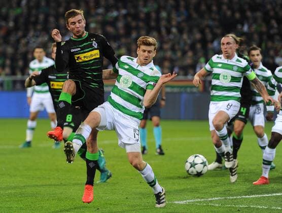 01.11.2016, xmhx, Fussball Champions League, Borussia Moenchengladbach - Celtic Glasgow, emspor, v.l. Christoph Kramer (Borussia Moenchengladbach), Stuart Armstrong (Celtic Glasgow), Scott Brown (Celtic Glasgow), Jannik Vestergaard (Borussia Moenchengladbach) Moenchengladbach