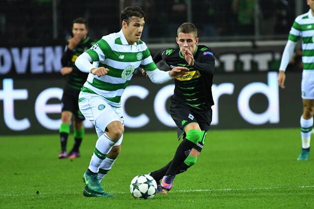 GER, Borussia Mönchengladbach (GER) vs. Celtic Glasgow (SCO) 01.11.2016, Borussia Park , Moenchengladbach , CL, Gruppe C, 4. Spieltag, GER, Borussia Mönchengladbach (GER) vs. Celtic Glasgow (SCO) im Bild: re ERIK SVIATCHENKO (Glasgow 28), gegen Thorgan Hazard (Gladbach 10), Foto © nordphoto Meuter nordphotox xMeuter