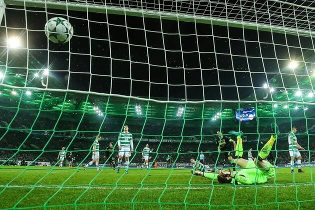 Moenchengladbach, Germany 01.11.2016, UEFA Champions League - 2016 17 Season, Group C - Matchday 4, Borussia Moenchengladbach - Celtic Glasgow, Lars Stindl (BMG) erzielt das 1:0 ( DeFodi048