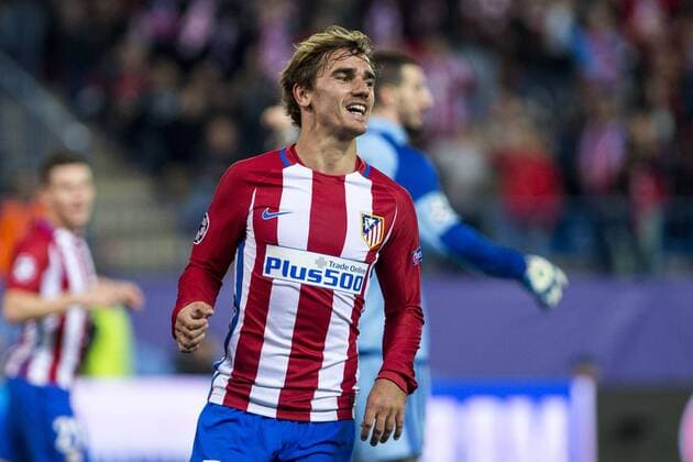 Atletico de Madrid s Antoine Griezmann during the match of UEFA Champions League between Atletico de Madrid and FC Rostov, at Vicente Calderon Stadium, Madrid, Spain. November 01, 2016.  (20161101029)