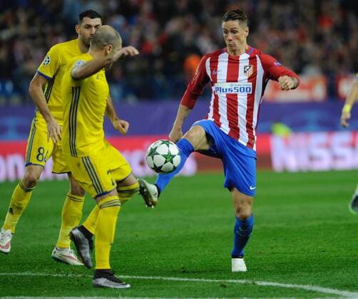 Atletico de Madrid Forward, Fernando Torres Sanz, number 9 . FC Rostov Defender, Papa Gueye, number 3. Round 4 of the CHAMPIONS league, soccer match between Atletico de Madrid - FC Rostov at the Vicente Calderon estadium, Madrid - Spain by November 1, 2016. FC Sevilla vs Dynamo Kiew - Football Champions League  xGregorioxLopezx x SOCCERxSPAINx