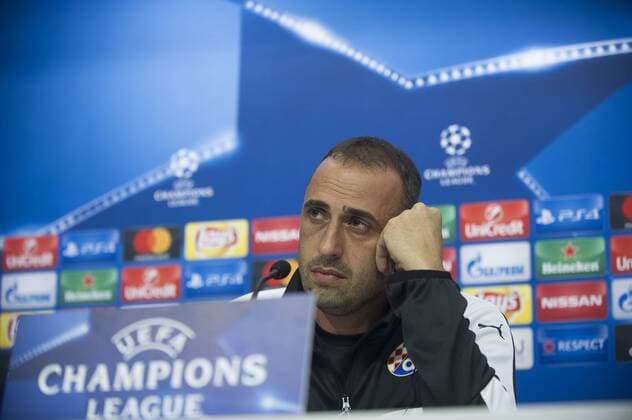 Ivaylo Petev. Dinamo Zagreb practice session before the Champions League match against Sevilla. In this picture, vaylo Petev attends press conference PK Pressekonferenz xKikoxHurtadox 