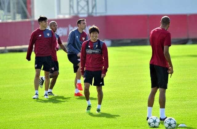 Sevilla practice session. In this picture, Kiyotake. xKikoxHurtadox 