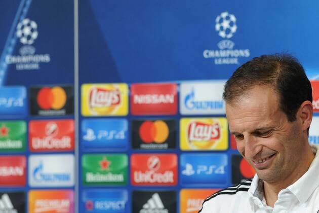 IPP20161101 Football - soccer: UEFA Champions League 2016 2017, Juventus Turin - Olympique Lyon, l coach Massimiliano Allegri xHOCHxZWEIx xItalyxPhotoxPressx 