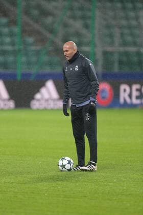 Real Madrid in Warsaw Zinedine Zidane Real Madrid players practise before Champion League match Real Madrid vs Legia Warszawa on November 1, 2016 in Warsaw, Poland.  EN_01231249_0053