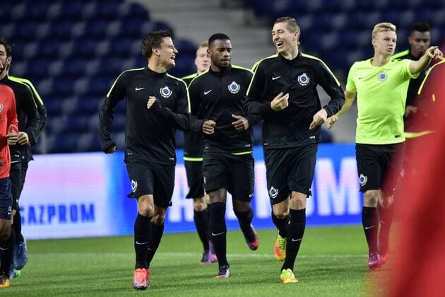 Jelle Vossen forward of Club Brugge and Hans Vanaken midfielder of Club Brugge FOOTBALL : Club Bruges KV - Conference de presse et entrainement - Ligue des Champions - Porto - 01 11 2016 Photonews Panoramic  665586651