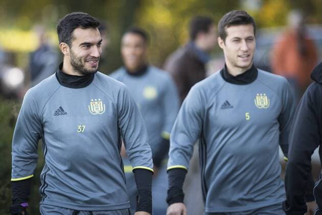 Anderlecht s Ivan Obradovic and Anderlecht s Uros Spajic pictured during a training session of Belgian first league soccer team RSC Anderlecht, Wednesday 02 November 2016. Tomorrow Anderlecht is playing the fourth game of the group stage of the Europa League competition against German club 1. FSV Mainz 05, in the group C. LAURIExDIEFFEMBACQ  x04970756x