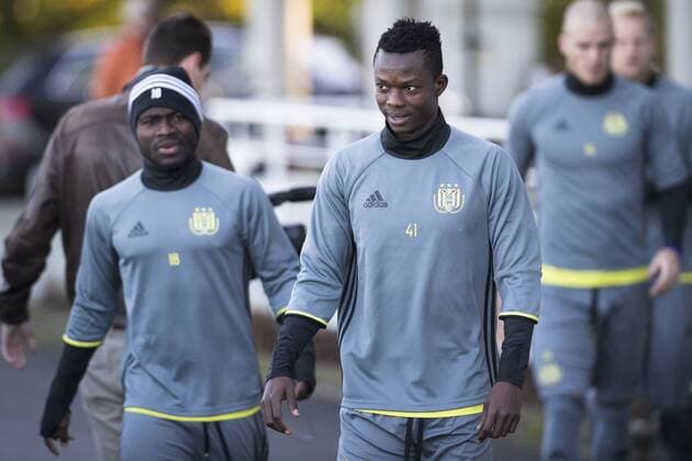 Anderlecht s Frank Acheampong and Anderlecht s Emmanuel Sowah pictured during a training session of Belgian first league soccer team RSC Anderlecht, Wednesday 02 November 2016. Tomorrow Anderlecht is playing the fourth game of the group stage of the Europa League competition against German club 1. FSV Mainz 05, in the group C. LAURIExDIEFFEMBACQ  x04970752x