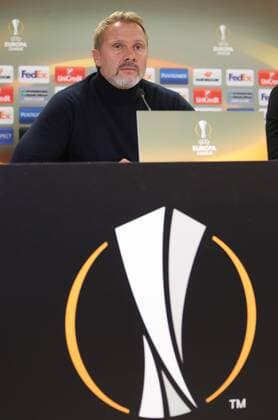 Bilder des Tages - SPORT SOCCER - EL, A.Wien vs Roma, preview VIENNA,AUSTRIA,02.NOV.16 - SOCCER - UEFA Europa League, group stage, FK Austria Wien vs AS Roma, preview, press conference PK Pressekonferenz of A.Wien. Image shows head coach Thorsten Fink (A.Wien). GEPAxpictures xChristianxOrt