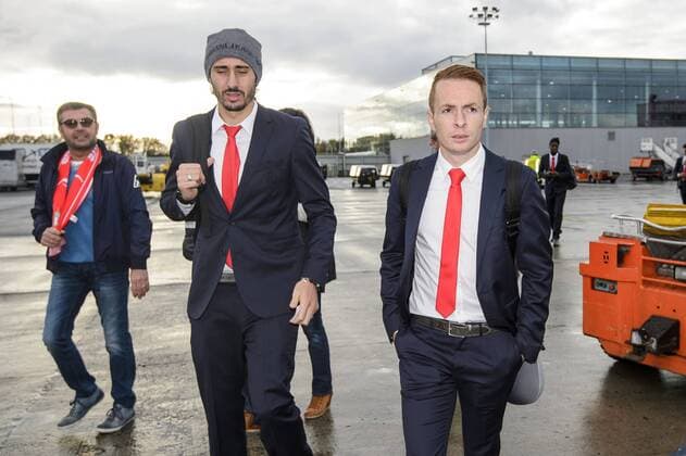 Standard s Ishak Belfodil and Standard s Adrien Trebel pictured during the departure of Belgian first league soccer team Standard de Liege to Athens, Greece, Wednesday 02 November 2016, from Liege Airport. Tomorrow Standard is playing the fourth game of the group stage of the Europa League competition against Greek club Panathinaikos F.C., in Group G. NICOLASxLAMBERT  x04971106x