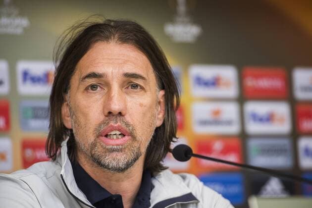 Mainz head coach Swiss Martin Schmidt pictured during a press conference PK Pressekonferenz of German soccer club 1. FSV Mainz 05, Wednesday 02 November 2016 in Brussels. Tomorrow Mainz is playing the fourth game of the group stage of the Europa League competition against Belgian team RSC Anderlecht, in the group C. LAURIExDIEFFEMBACQ  x04971192x